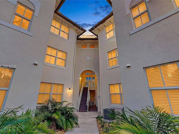 3rd image of 11401 NW 89th St APT 208