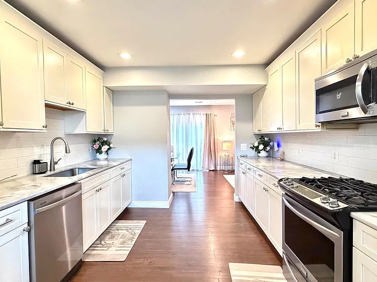 4929 Tibbitt Ln — Photo 4