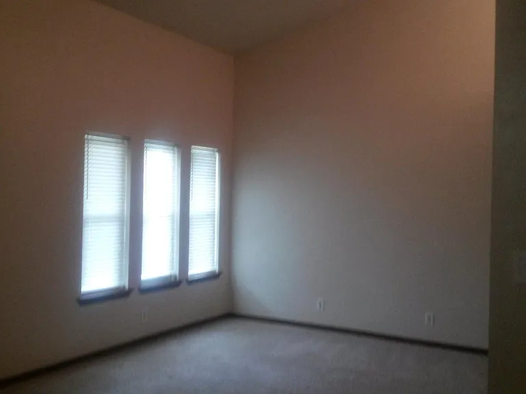 509 North Dr — Photo 5