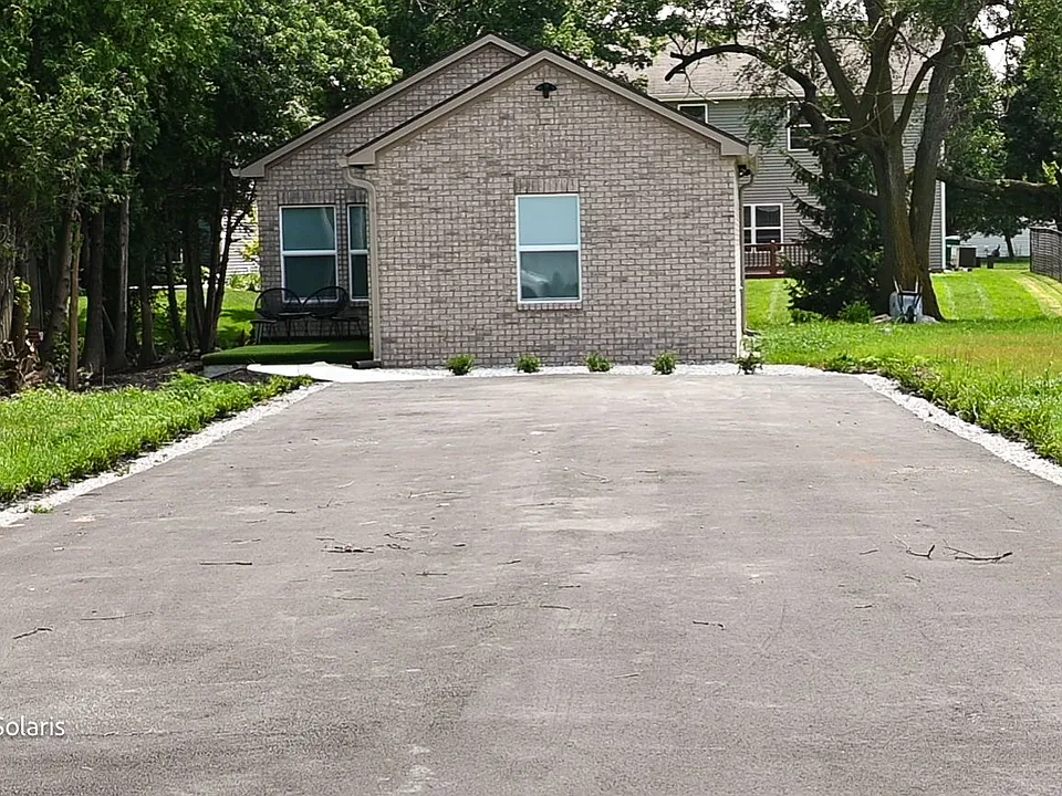 8759 E East County Rd #B-200N