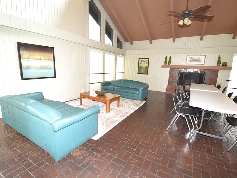 900 W Village Ln — Photo 31