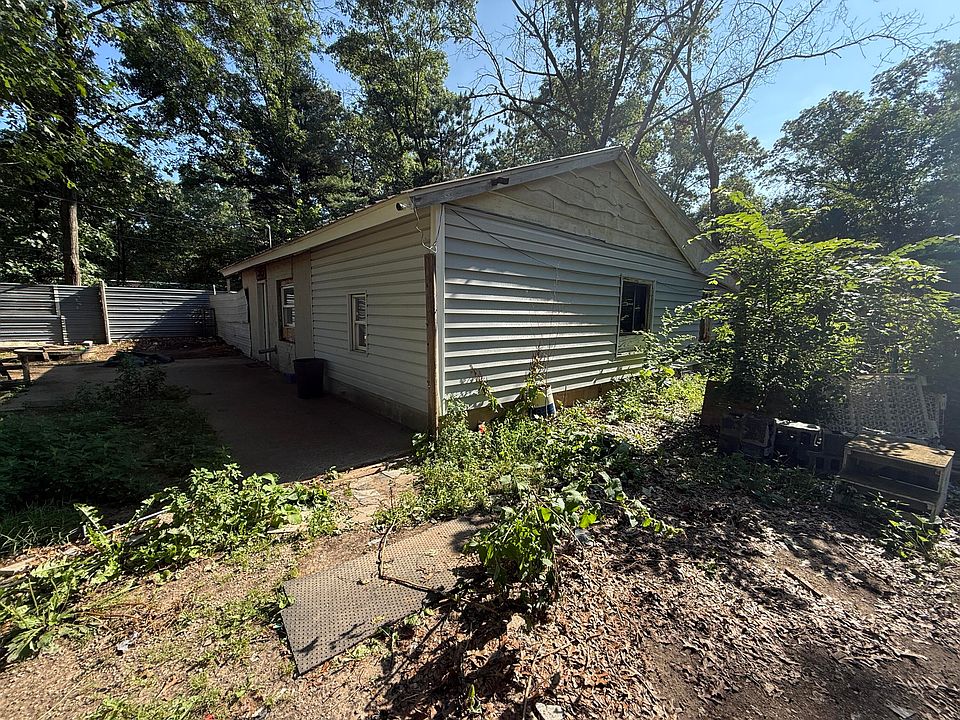 1st image of 3646 S Dogwood Dr