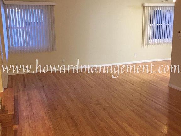 3rd image of 11933 Gorham Ave APT 10