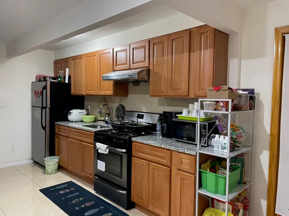 943 60th Street image 4 of 7