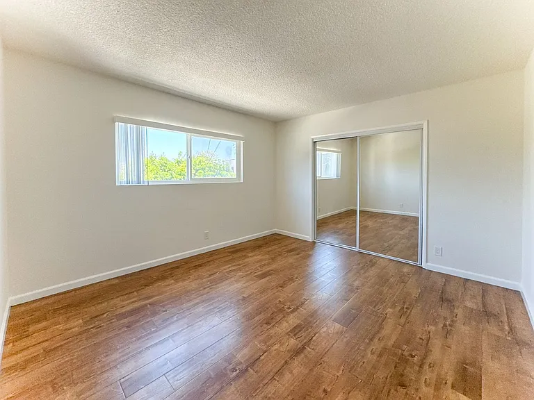 1644 Electric Ave #3 — Photo 7