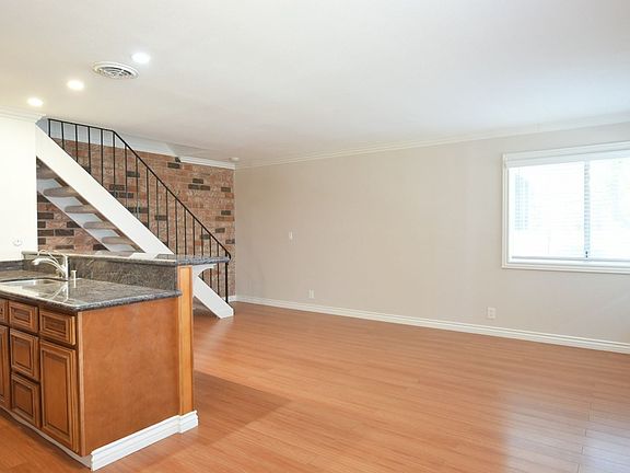 5th image of 226 Watson Dr APT 3