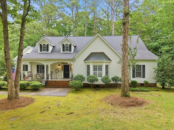 279 Beech Cove Dr, Grimesland, NC 27837
