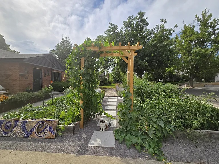 2864 S Wainwright Rd — Photo 5