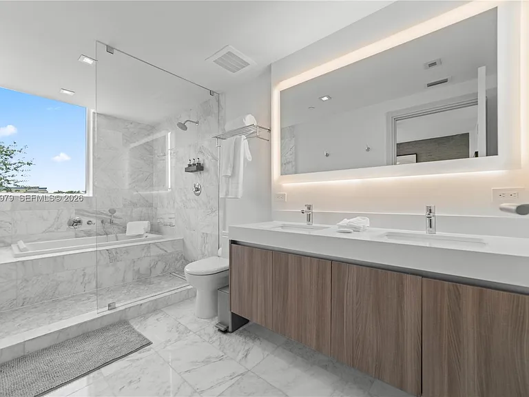 401 N Birch Rd #Townhouse 2 — Photo 12