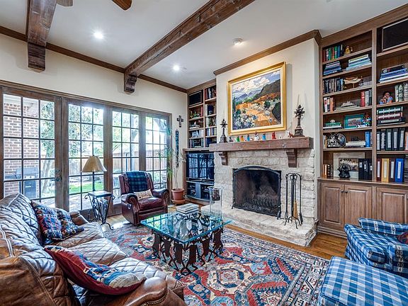 2nd image of 4137 San Carlos Dr