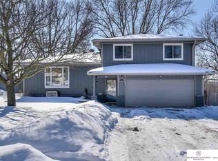 11441 Sunburst St, Omaha, NE 68164