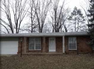 951 Broadhead Ln, Saint Louis, MO 63138