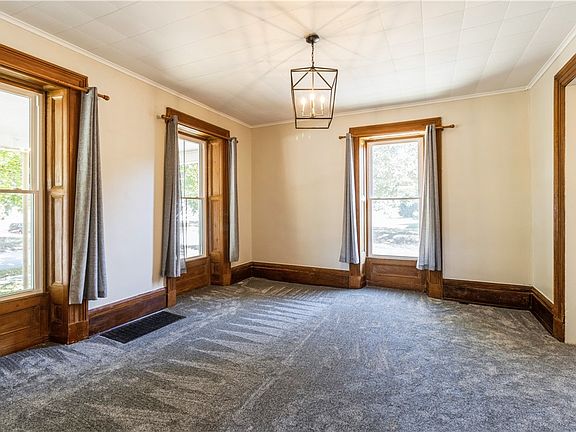 2nd image of 616 E Court Ave