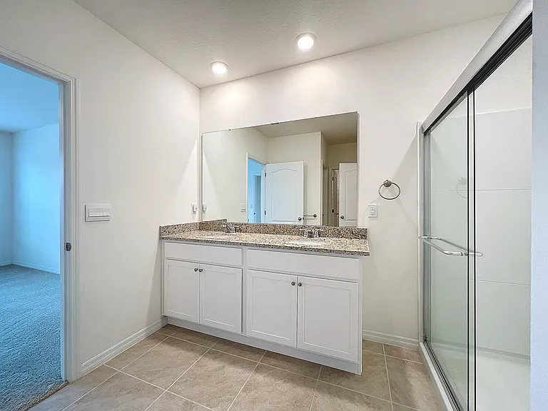 1043 Cascade Dr — Photo 11