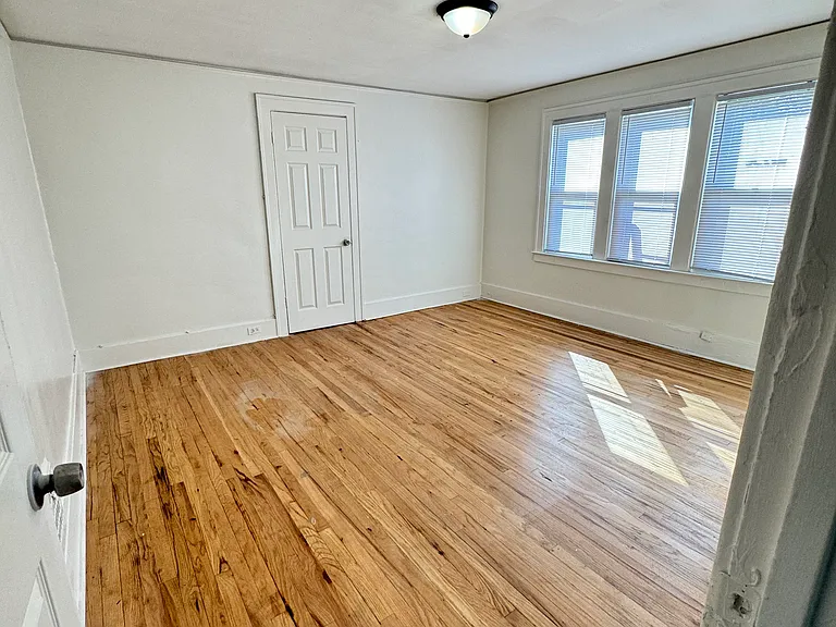 11043 Wilshire Dr — Photo 4