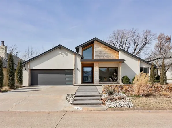 6413 Centennial Ct, Nichols Hills, OK 73116
