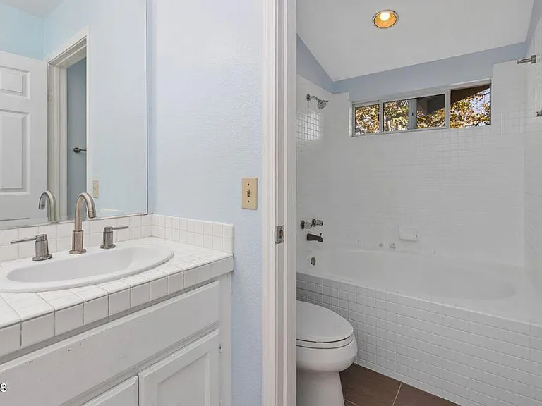 2871 Ashley Dr — Photo 27