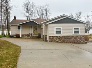 228 Latonka Dr, Mercer, PA 16137