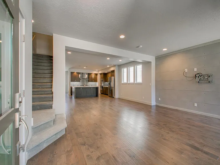 3961 E Parkcenter Blvd — Photo 3