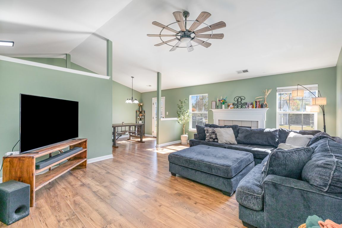 next background image