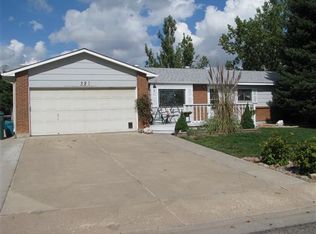 321 Edgewood Dr, Loveland, CO 80538
