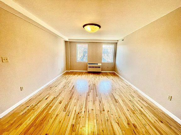 2nd image of 2838 Stillwell Ave APT 2c
