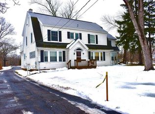 4301 Saint Francis Dr, Hamburg, NY 14075