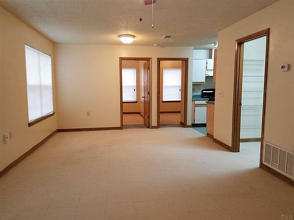 2nd image of 1422 N 52nd Ave #B