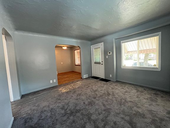 4th image of 5568 Bluehill St