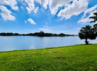 57 Chatham C, West Palm Beach, FL 33417