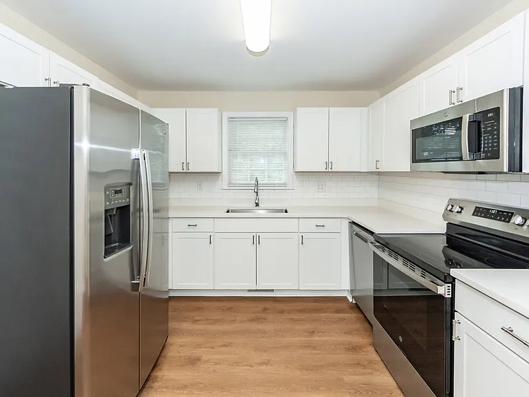 777 Bonham Dr — Photo 10