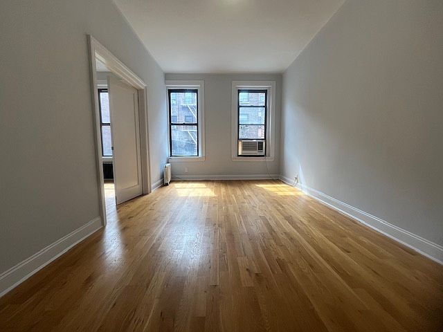 1st image of 152 W 72nd St APT 4D