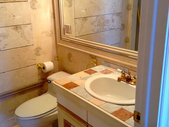 4th image of 19195 NE 36th Ct APT 2109