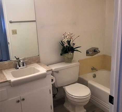 4th image of 11039 N 105th Ave
