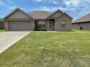 2631 Ridgewood Rd, Searcy, AR 72143