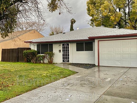 2nd image of 2943 24th Ave