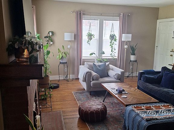 5th image of 208 NW 17th St