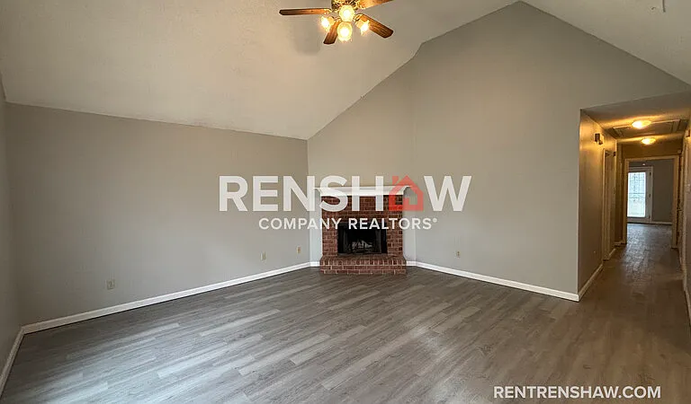 4198 Meadow Valley Dr E — Photo 2