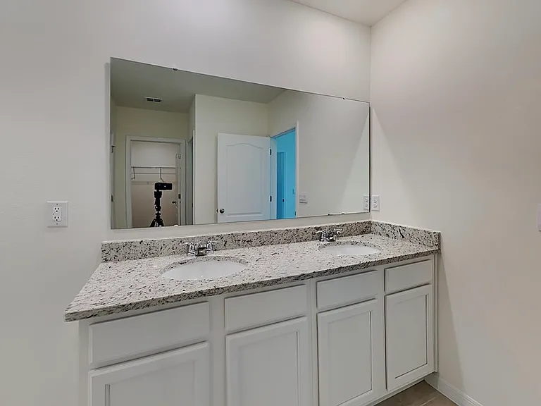 2912 Sunridge Loop — Photo 14