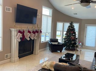 3 Michele Dr, Middletown, NJ 07748