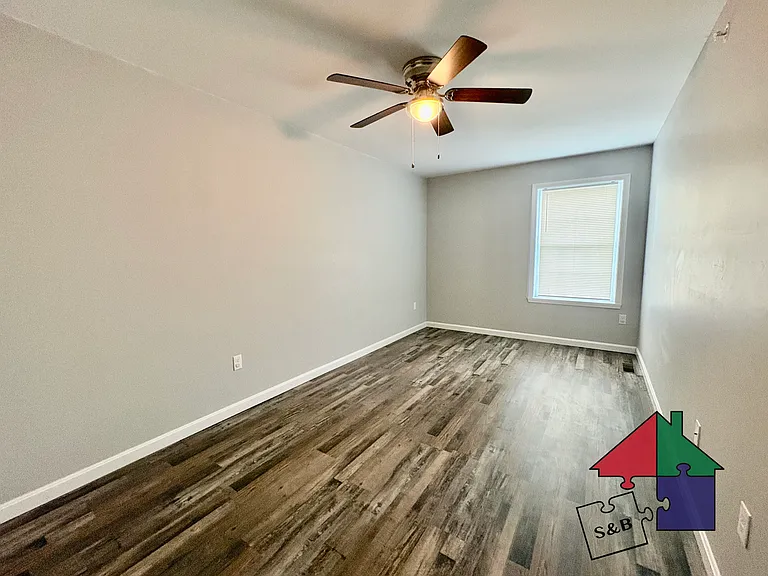 39 Cornelia Ct — Photo 16
