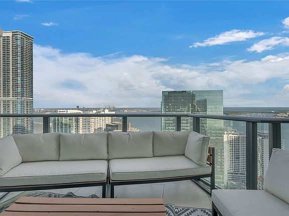3rd image of 1300 S Miami Avenue #4102
