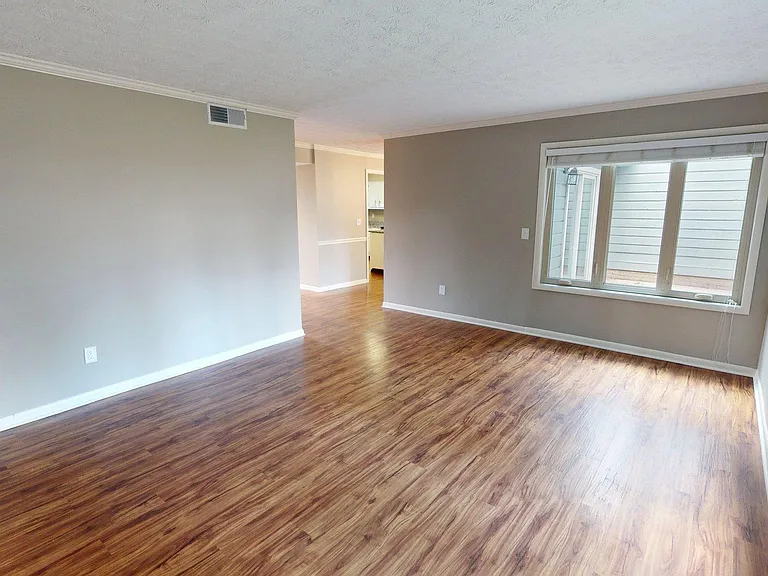 2140 Fort Harrods Dr #7 — Photo 17