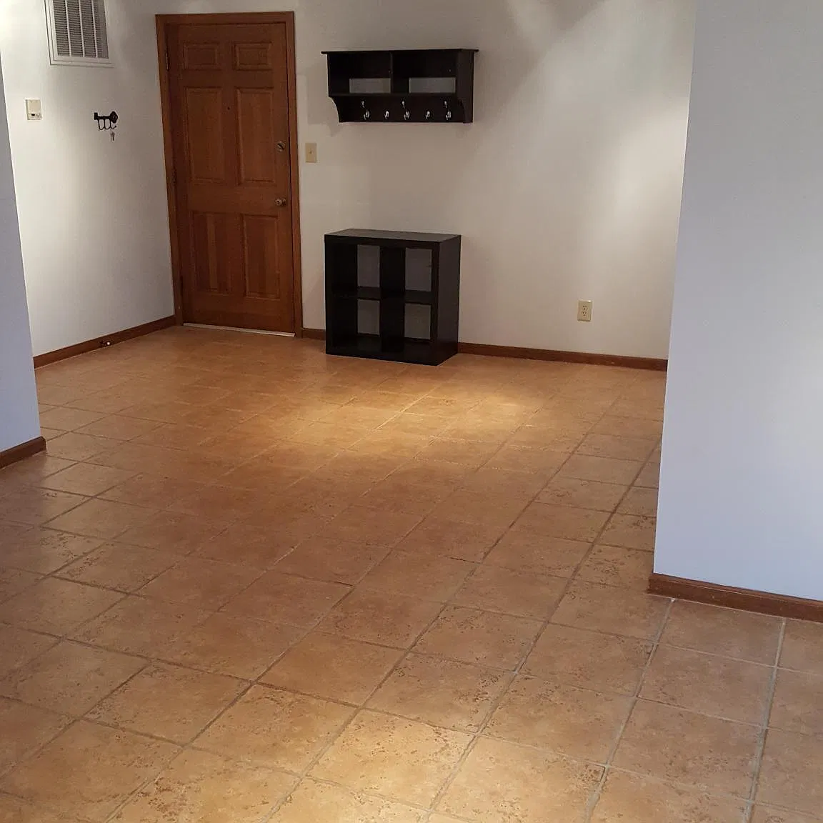 2036 Windsor Ct — Photo 4