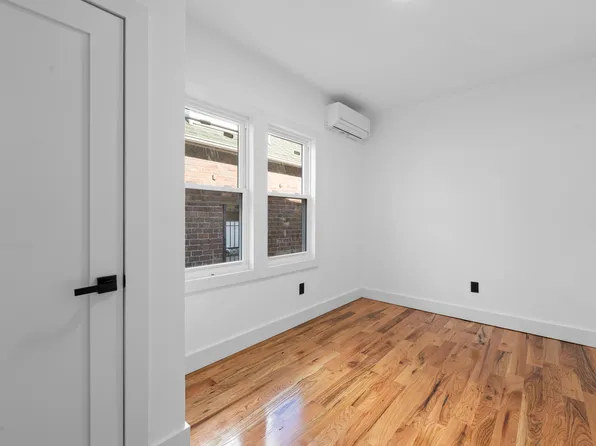 179-11 120th Avenue image 8 of 35