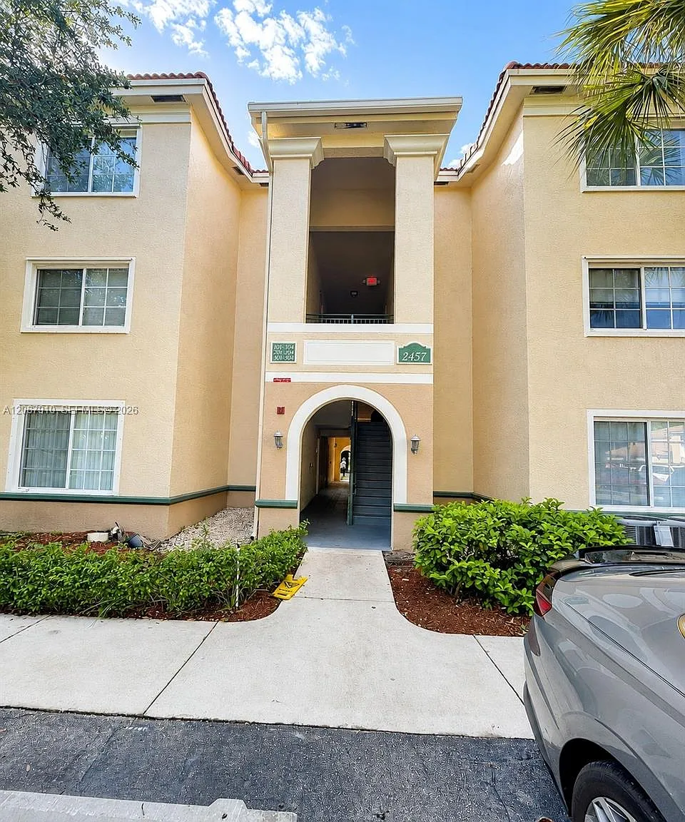 Aventine At Miramar Condo — Photo 1