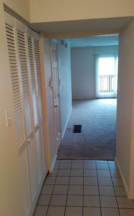 1st image of 520 W Hays Ct