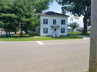 307 S Main St, Gnadenhutten, OH