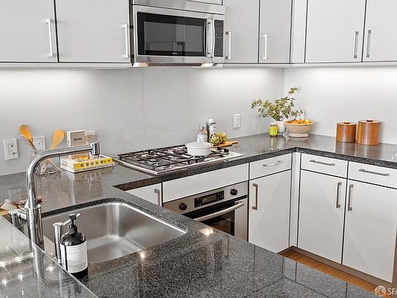 3rd image of 301 Main St #22E