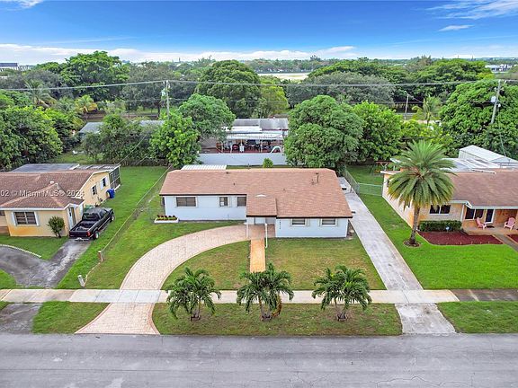 3rd image of 18912 NW 23rd Ct